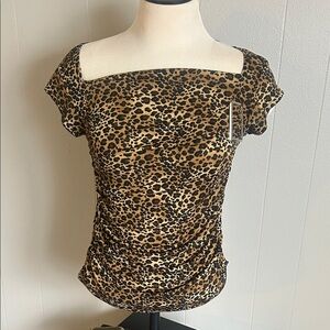 Vintage Y2K leopard spotted top with roofing and metal buckle by Can’t miss